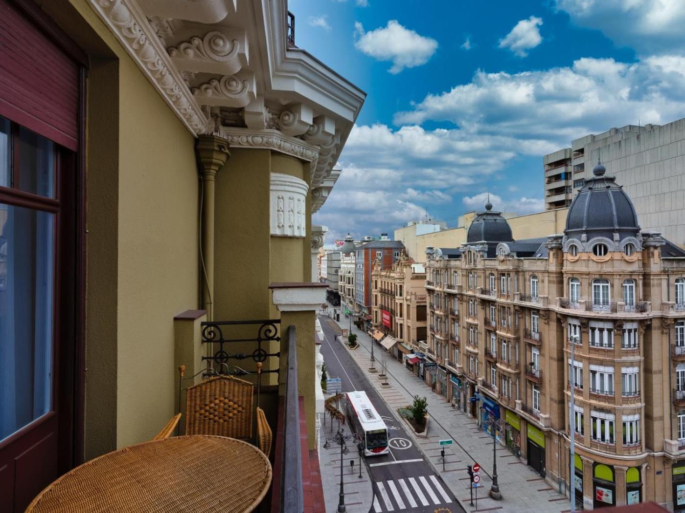 Housingleon Gaudi Suites Exteriör bild