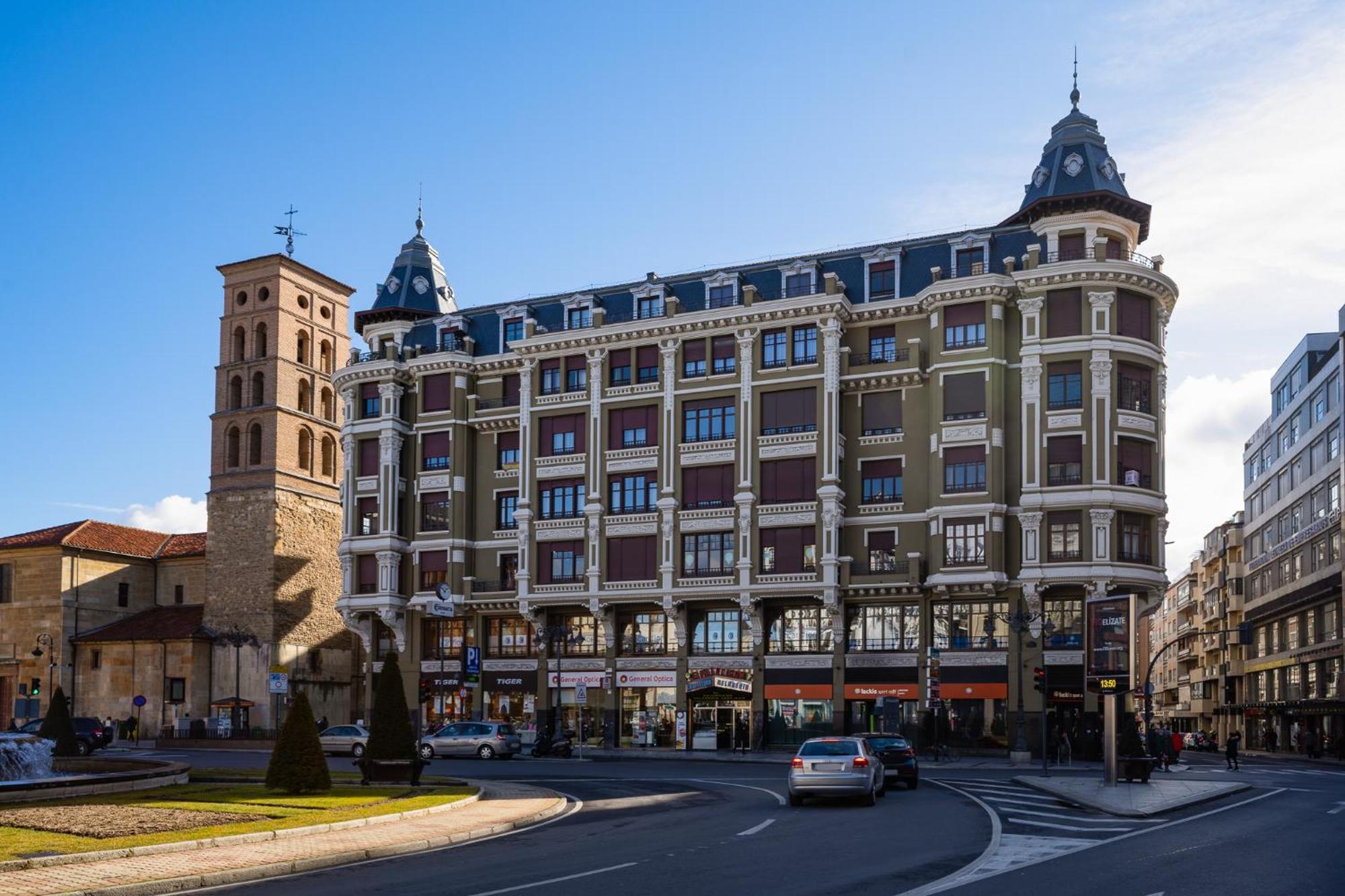 Housingleon Gaudi Suites Exteriör bild